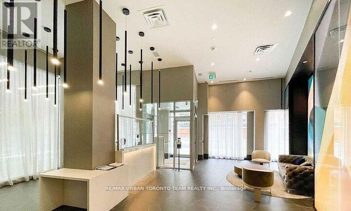 Property Photo:  219 Dundas Street East 902  ON M5A 0V1 