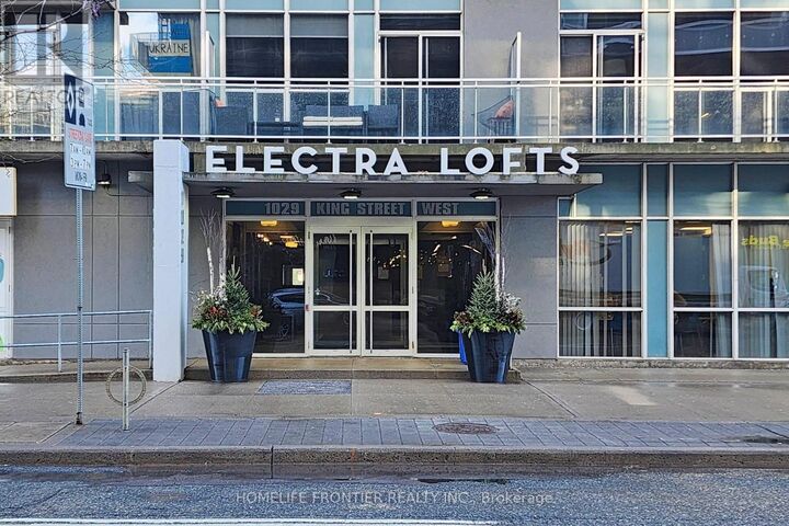 Property Photo:  1029 King Street West 828  ON M6K 3M2 
