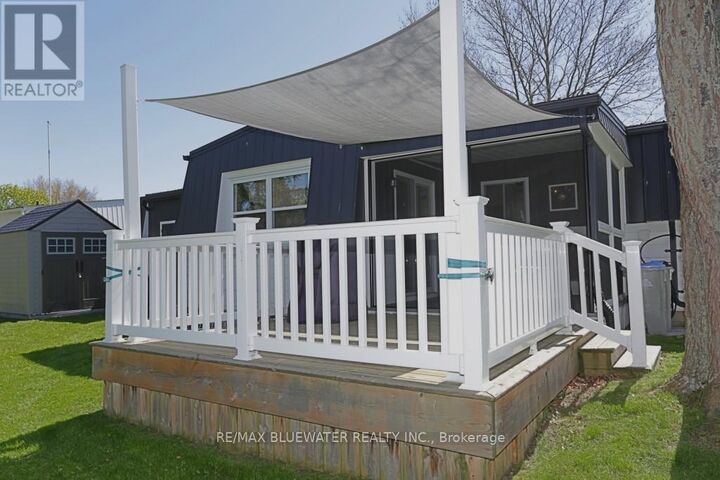 Property Photo:  314 Wyldwood Lane South  ON N0M 1T0 