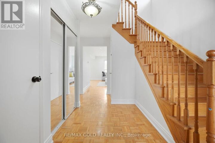 Property Photo:  18 McGraw Avenue  ON L6X 3M4 