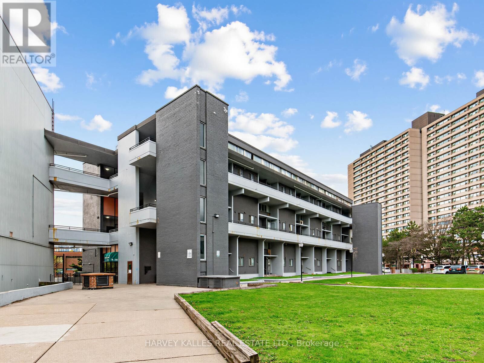 Property Photo:  55 Sunny Glenway 310  ON M3C 2Z5 