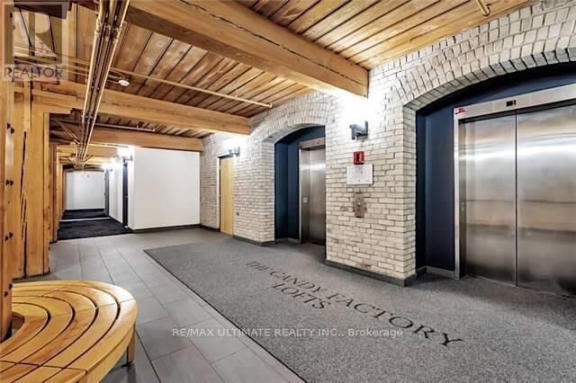 Property Photo:  993 Queen Street West 405  ON M6J 1H2 