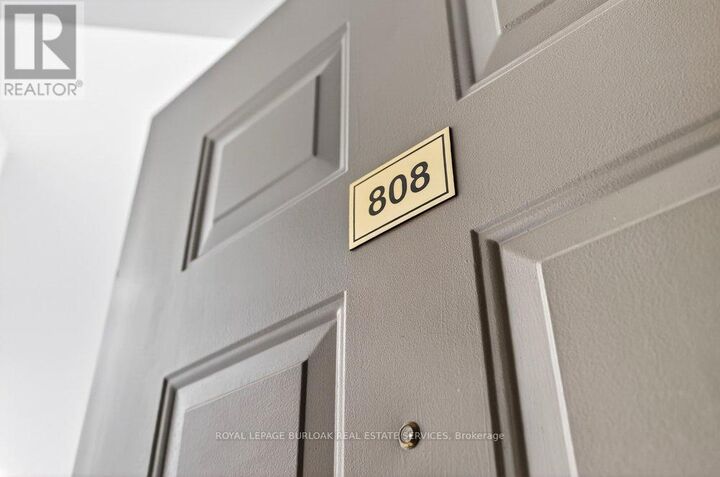 Property Photo:  5070 Pinedale Avenue 808  ON L7L 5V6 