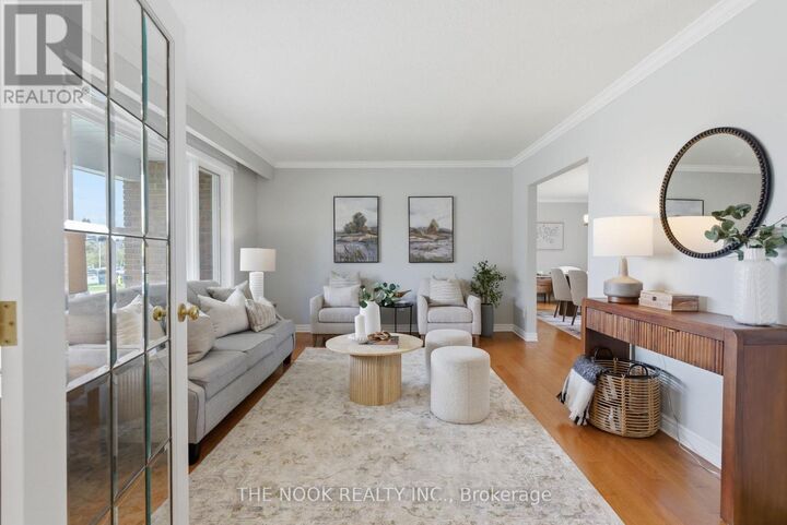 Property Photo:  13 Lambard Crescent  ON L1S 1M6 