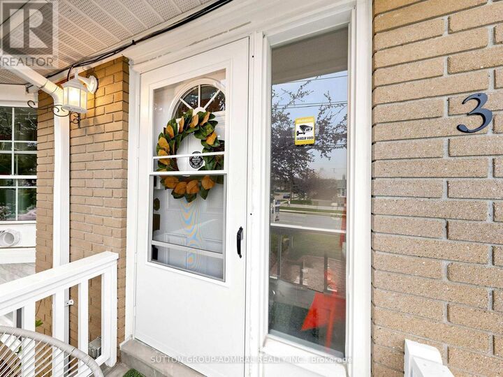 Property Photo:  37 Newbury Drive  ON L3Y 4P9 