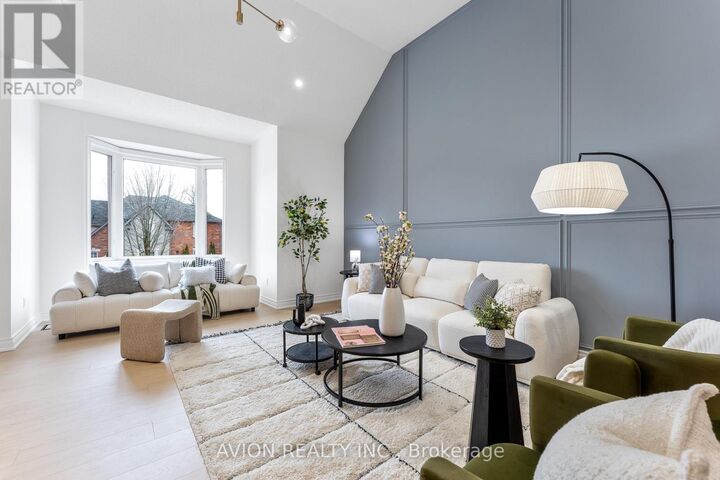 Property Photo:  33 Brockdale Street  ON L4E 4W1 