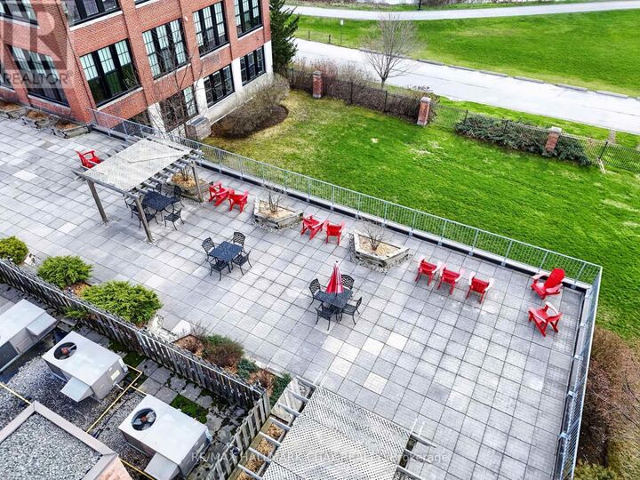 Property Photo:  543 Timothy Street 106  ON L3Y 1R1 