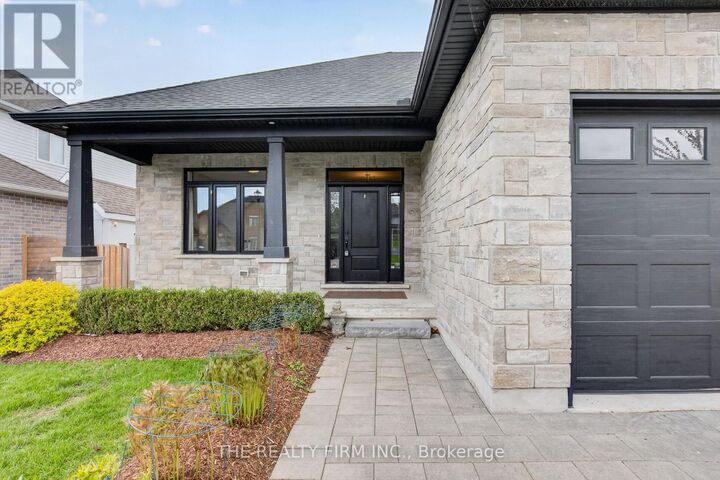 Property Photo:  95 Mayapple Crescent  ON N0M 2A0 