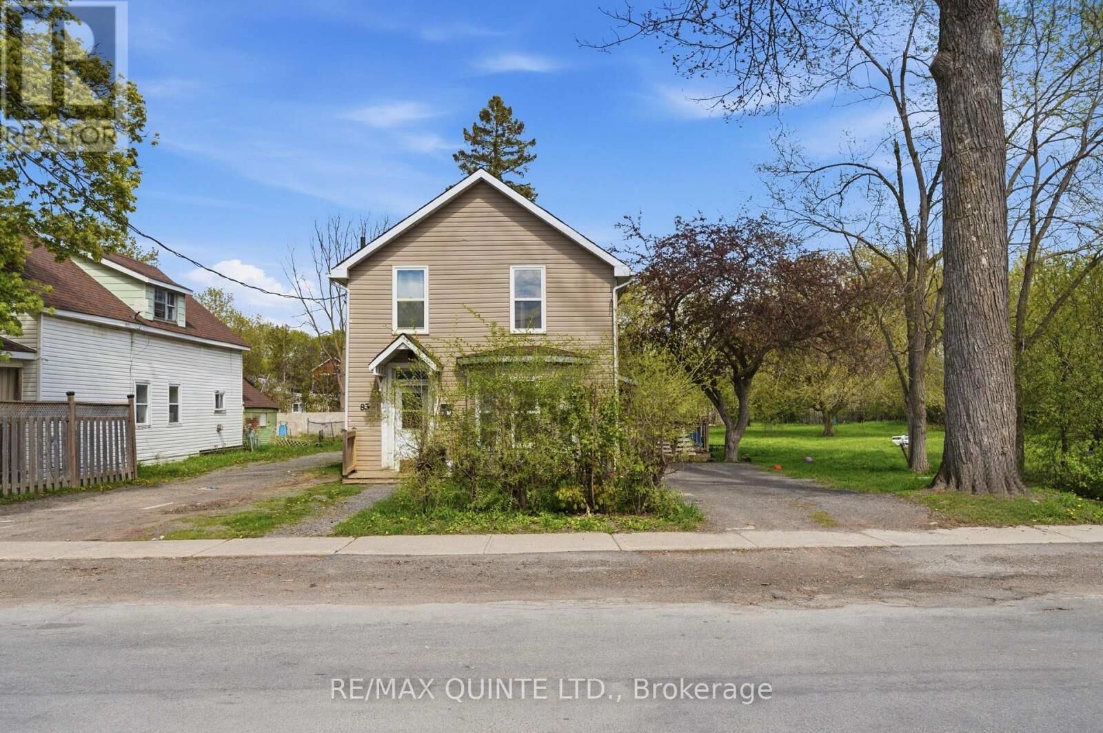 Property Photo:  83 Grier Street  ON K8P 3A2 