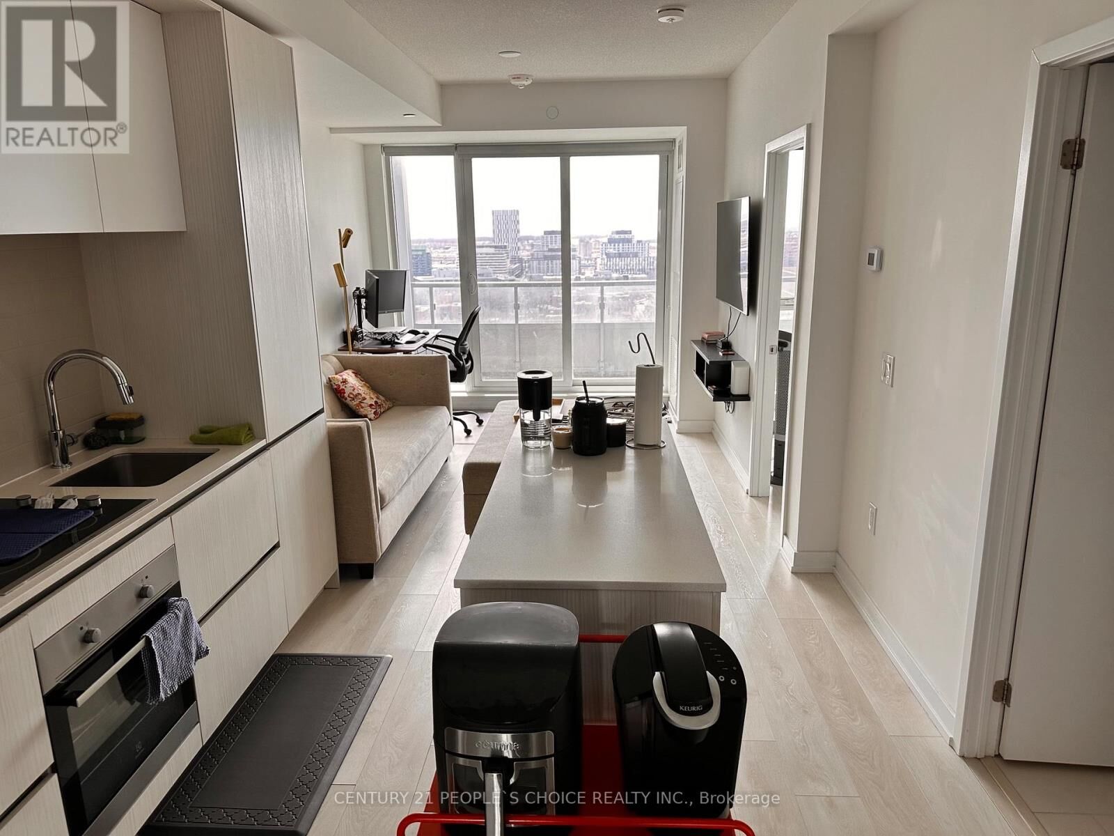 Property Photo:  225 Sumach Street North 1704  ON M5A 0P8 