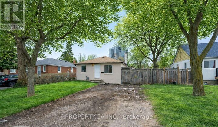 Property Photo:  46 McMurchy Avenue North  ON L6X 1Y1 