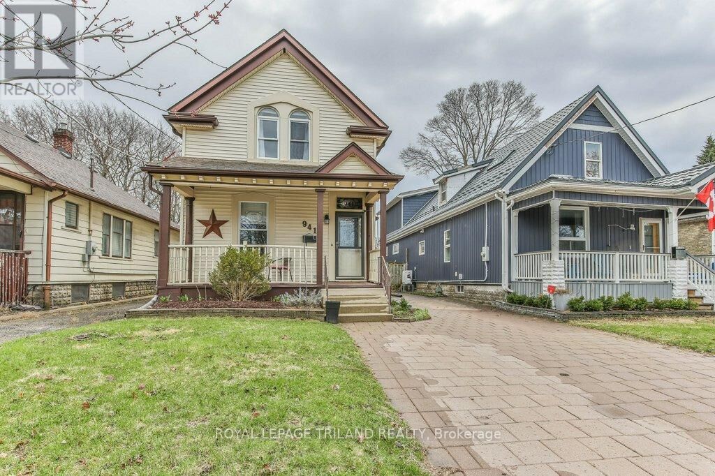 Property Photo:  941 Queens Avenue  ON N5W 3H9 