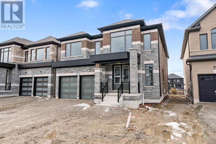 Property Photo:  7 Walters Street  ON K9V 0S2 