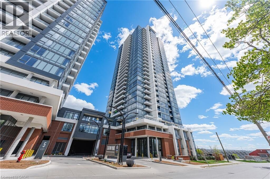 Property Photo:  15 Wellington Street South 2402  ON N2G 0E4 