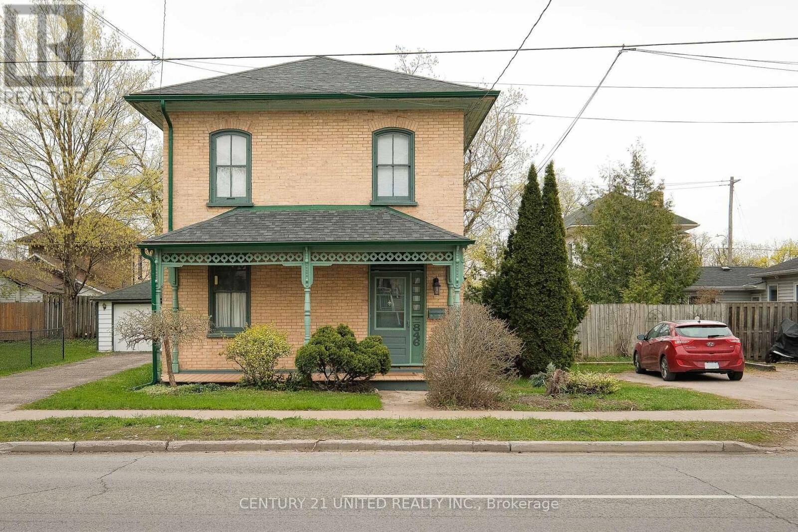 Property Photo:  846 George Street North  ON K9H 3T7 