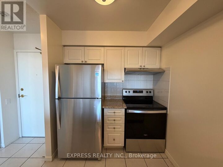 Property Photo:  8 Hillcrest Avenue 1602  ON M2N 6Y6 