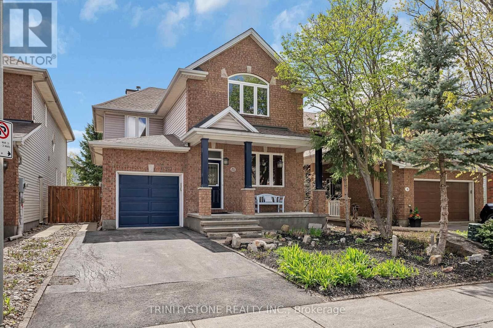 Property Photo:  20 Birkendale Drive  ON K2K 2X6 