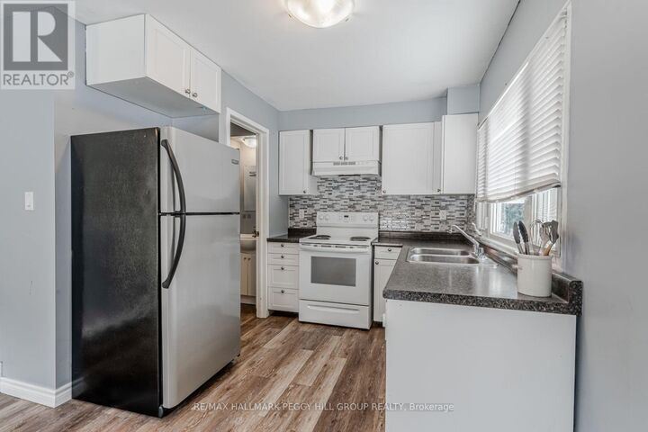 Property Photo:  126 Robert Street East  ON L9M 1J2 