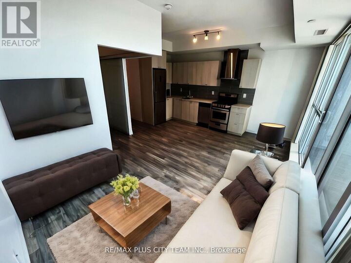 Property Photo:  51 East Liberty Street 1116  ON M6K 3P8 