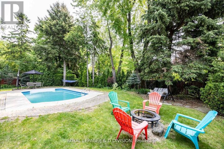 Property Photo:  48 Greengrove Crescent  ON M3A 1H9 