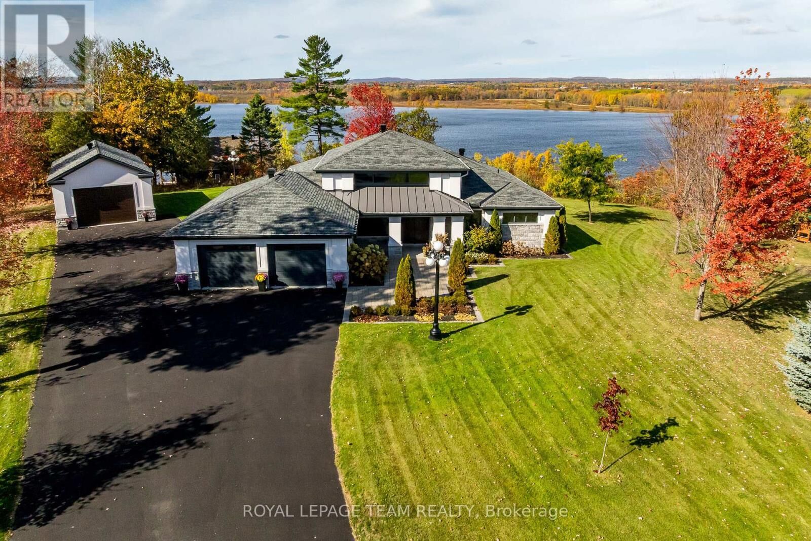 Property Photo:  153 Adrien Street  ON K4K 1K7 