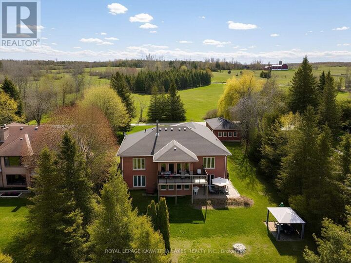 Property Photo:  21 Emerald Street  ON K9V 4R6 