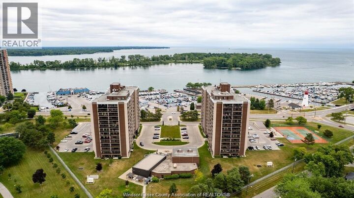 Property Photo:  9099 Riverside Drive East 816E  ON N8S 4R1 