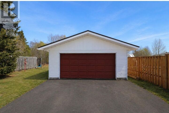 Property Photo:  3274 Percy Avenue  ON P3N 1A3 