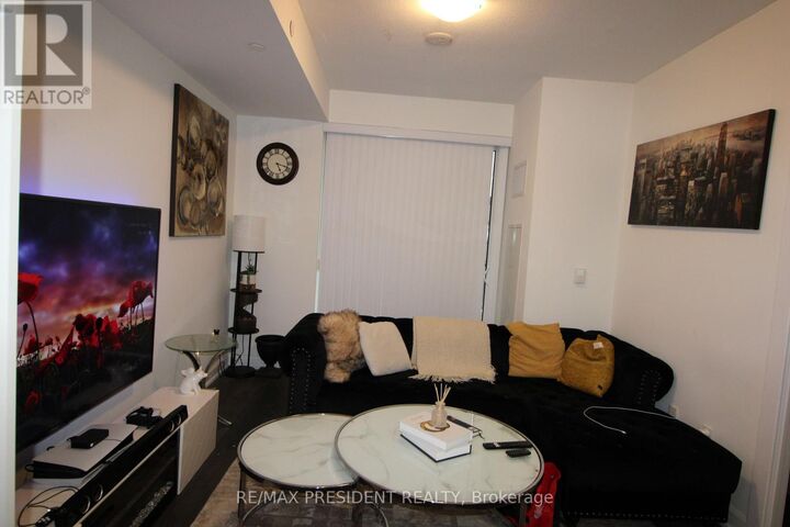 Property Photo:  3220 William Coltson Avenue 718  ON L6H 7X9 