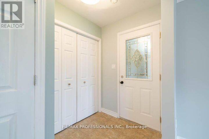 Property Photo:  13 Baraniuk Street Upper  ON L2N 1N4 