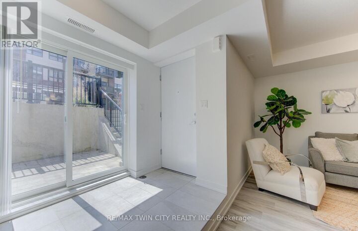 Property Photo:  20 Palace Street G16  ON N2E 0J3 