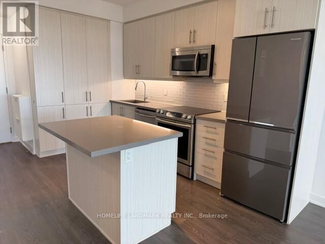 Property Photo:  75 Oneida Crescent 506  ON L4B 0H3 