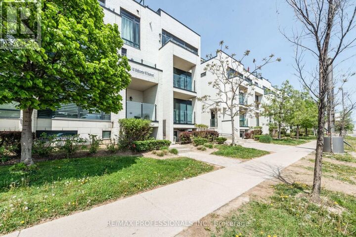 Property Photo:  140 Widdicombe Hill Boulevard 601  ON M9R 0A9 