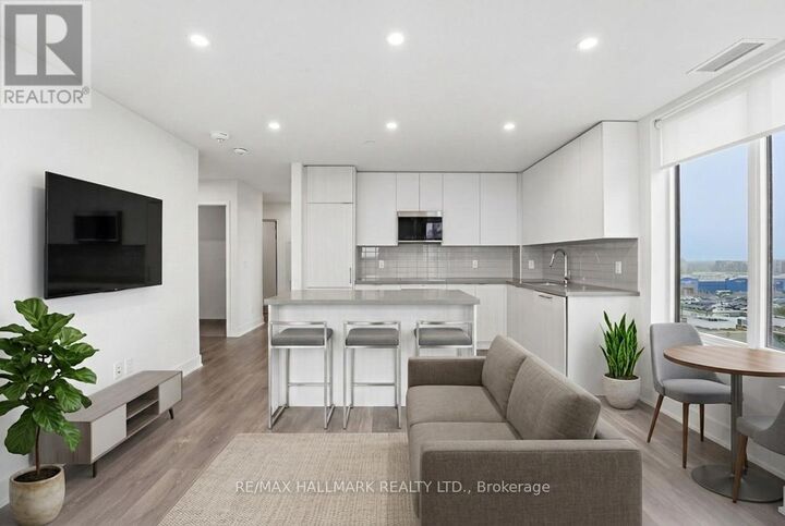Property Photo:  297 Oak Walk Drive 604  ON L6H 3R6 