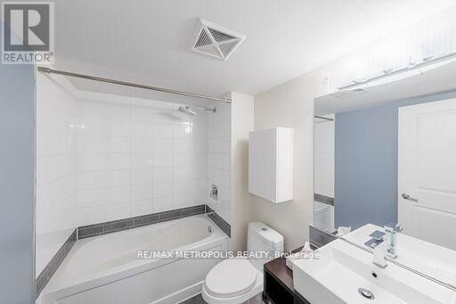 Property Photo:  190 Borough Drive 611  ON M1P 0B6 