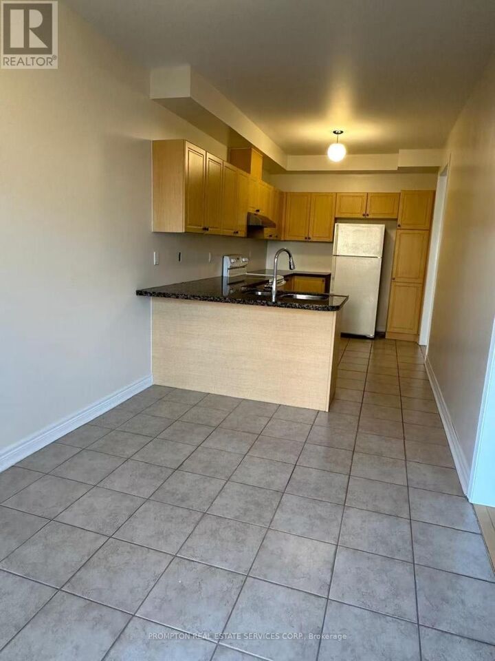 Property Photo:  11 Ivory Silk Drive  ON L6C 0G8 