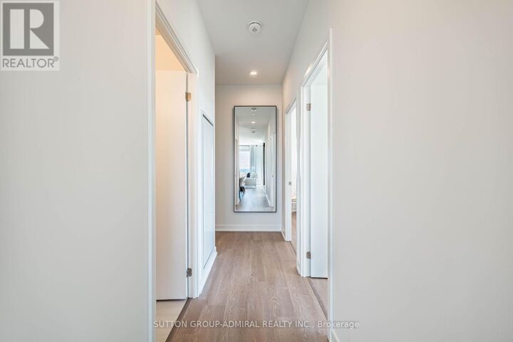 Property Photo:  1660 Bloor Street West 1203  ON M6P 0C6 