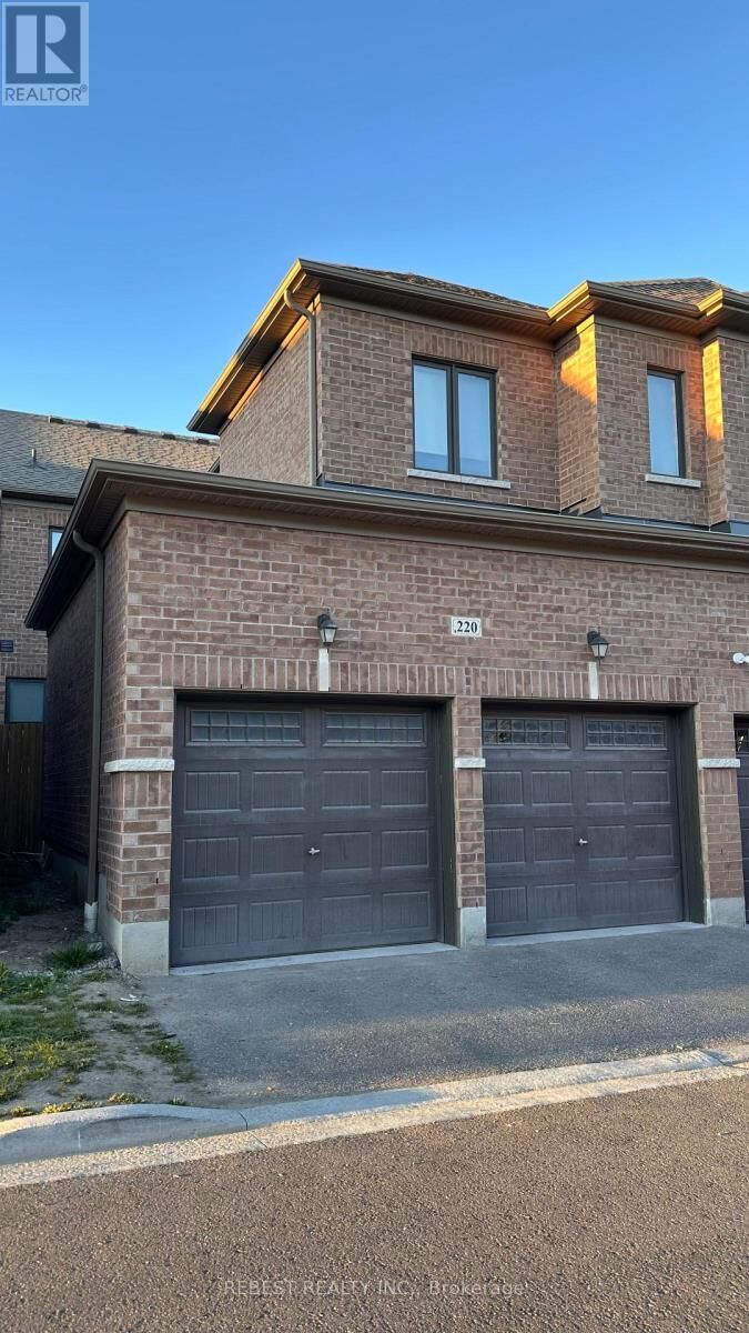 Property Photo:  220 Coronation Road  ON L1P 0H7 