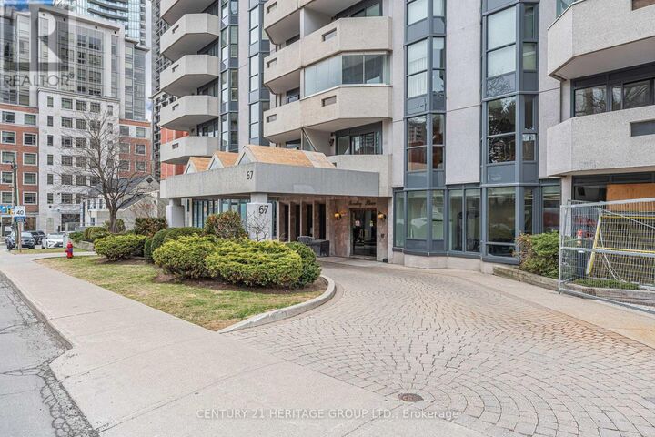 Property Photo:  67 Caroline Street South 102  ON L8P 3K6 