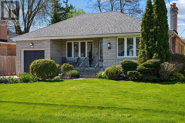 Property Photo:  28 Spring Garden Road  ON M8Z 3X1 