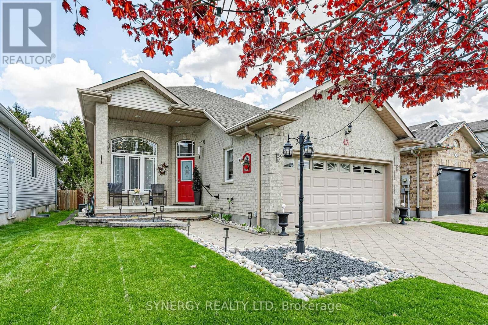 Property Photo:  43 Juniper Crescent  ON N7G 4G4 