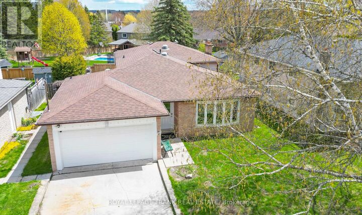 Property Photo:  87 Cedar Street North  ON L9P 1B2 