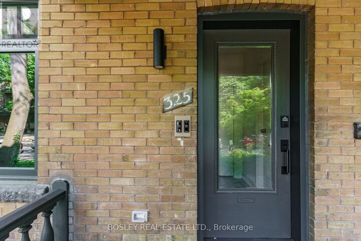 Property Photo:  325 Brunswick Avenue Main Floor  ON M5R 2Z1 