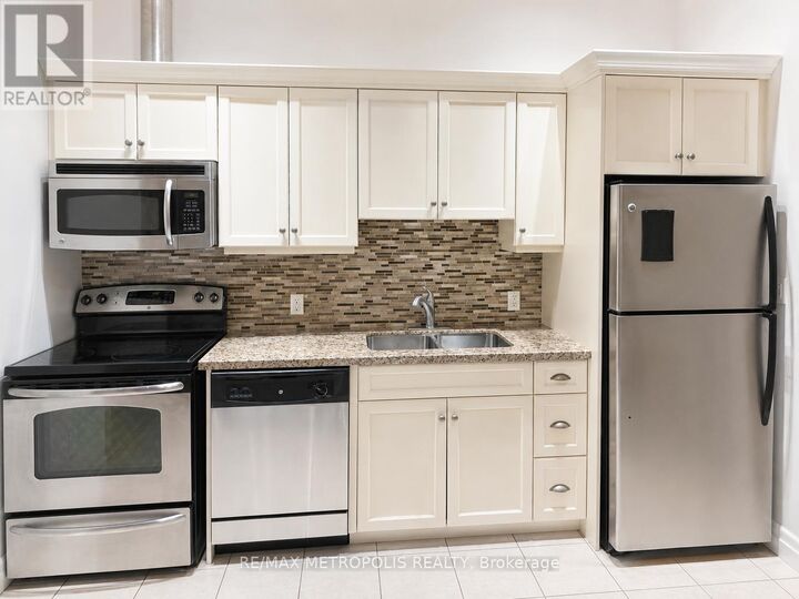 Property Photo:  25 Concession Street 110  ON N1R 2G6 