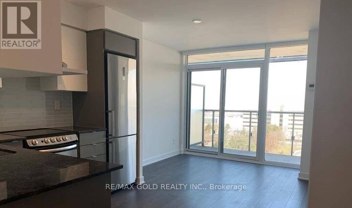 Property Photo:  160 Flemington Road 1208  ON M6A 1N6 