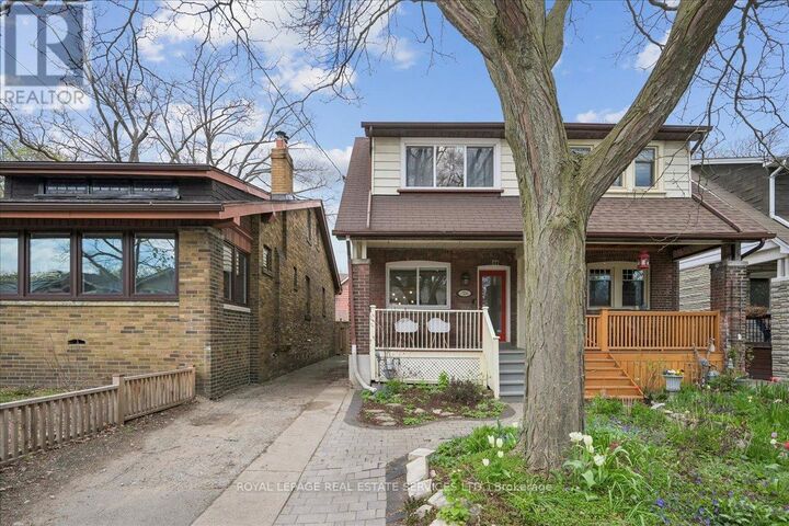 Property Photo:  104 Oakcrest Avenue  ON M4C 1B7 