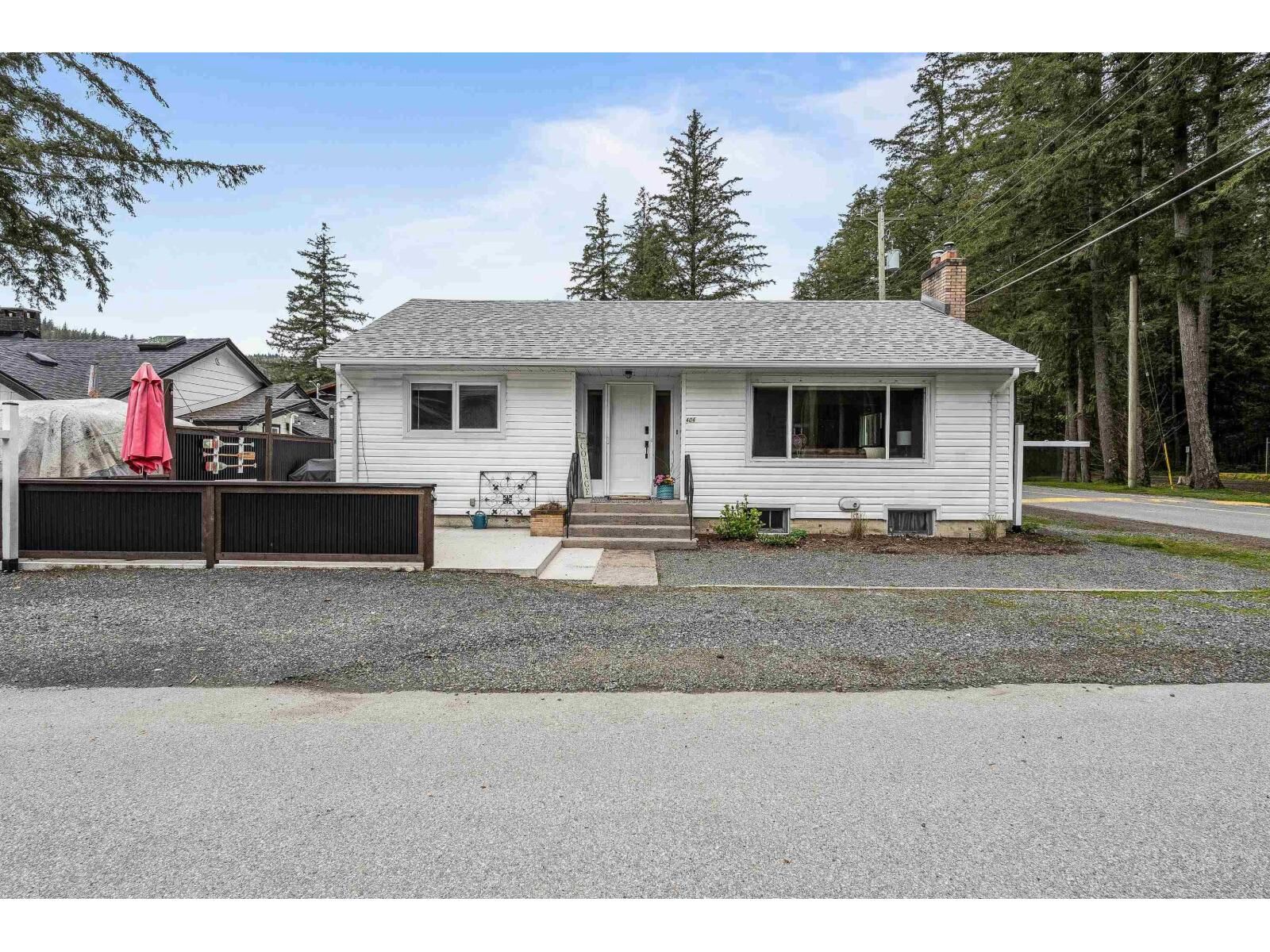 Photo de la propriété:  404 Birch Street  BC V2R 4Z3 