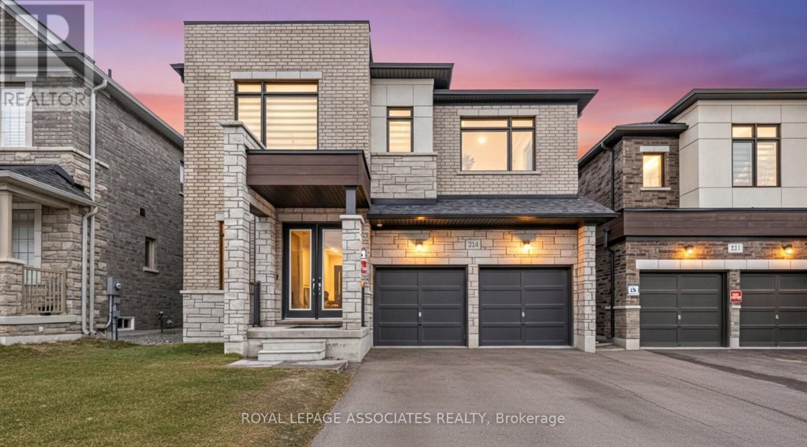 Property Photo:  2215 Beckman Crescent  ON L1L 0W8 