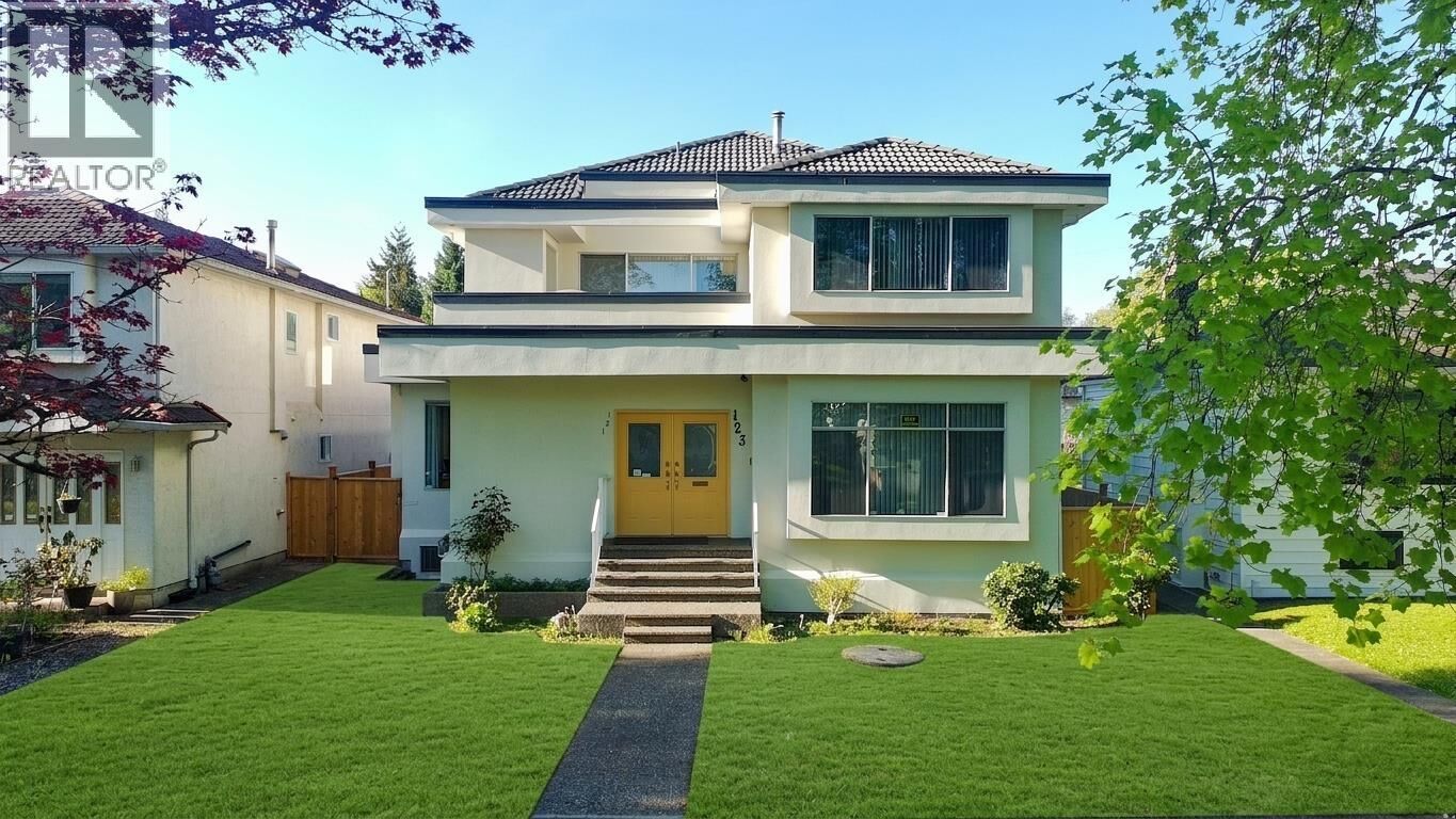 Property Photo:  123 East 45th Avenue  BC V5W 1W8 
