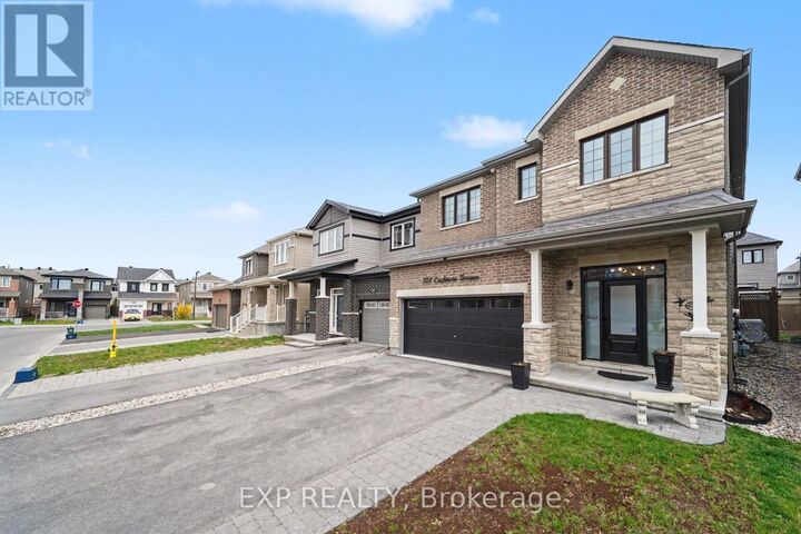 Property Photo:  707 Cashmere Terrace  ON K2J 6M2 
